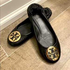 Tory Burch Flats size 8 in black & gold